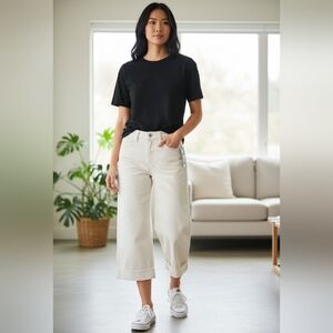 Universal Thread Cropped Wide Leg Jeans Size 6 White High Rise Button Fly Cotton